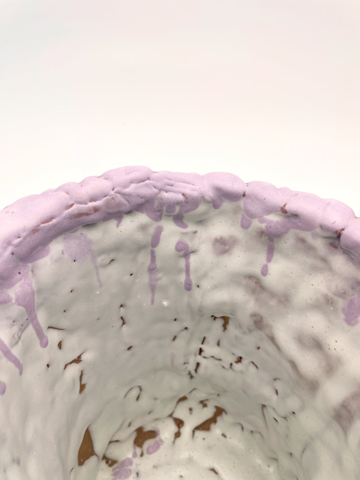 Close-up of the Ceramic Vase in Lilac Bubble & Matte Mauve, focusing on the white interior and delicate rim details with golden and pink gradients.